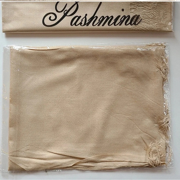 ❗Only 1 Left❗Pishmina Lightweight Wrap Scarves - Picture 3 of 5